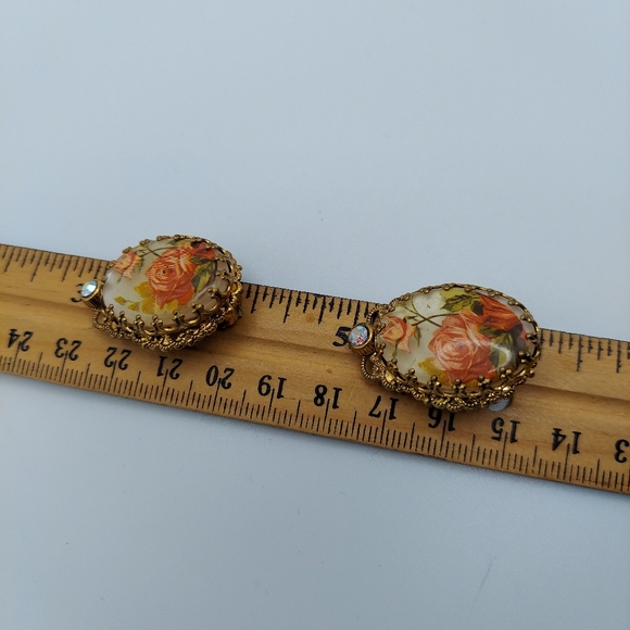 Vintage  W. Germany Handpaint Floral ClipOn Earrings w/ Rhinestone, GC. - Picture 12 of 16